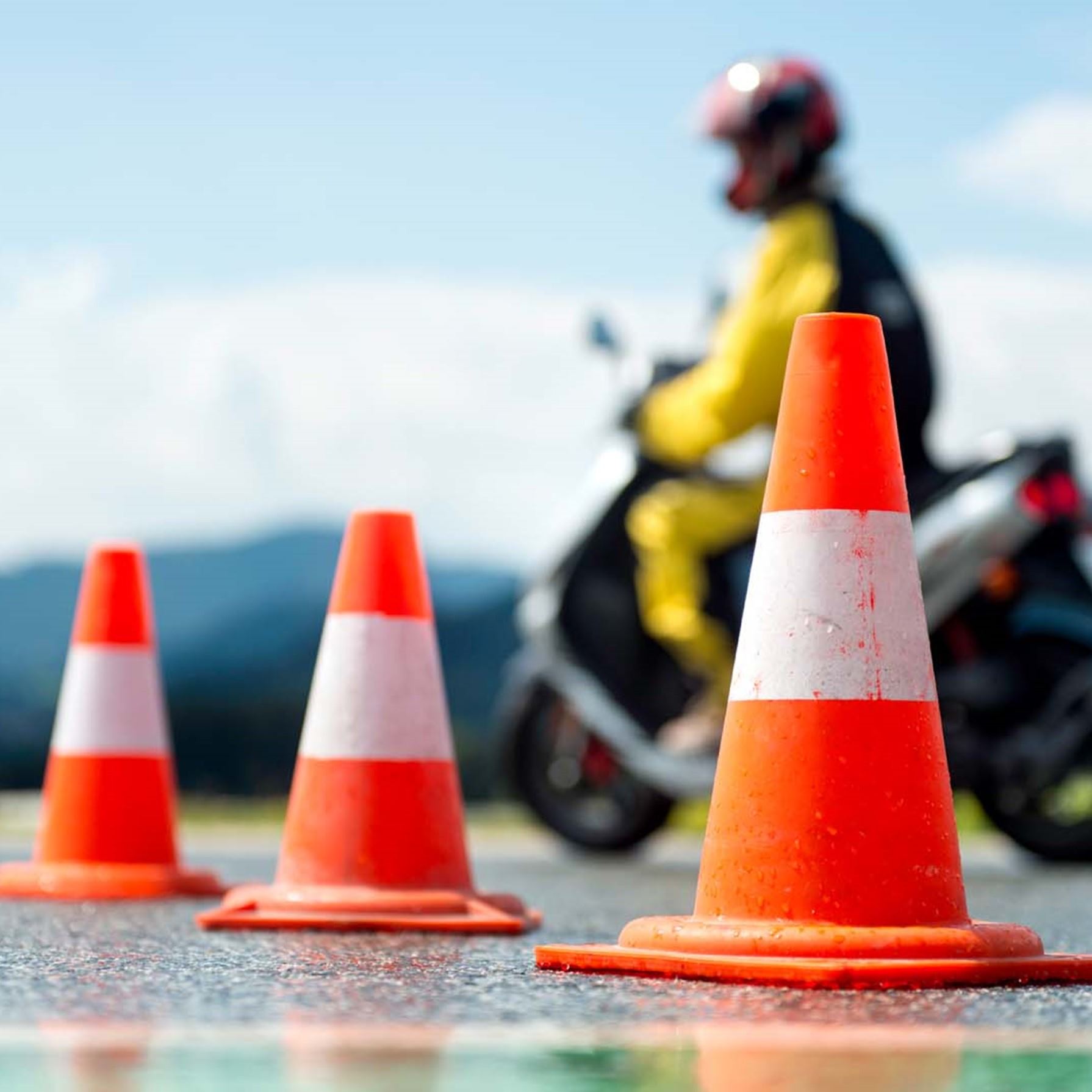 Autoescuela de coche y moto en Barcelona