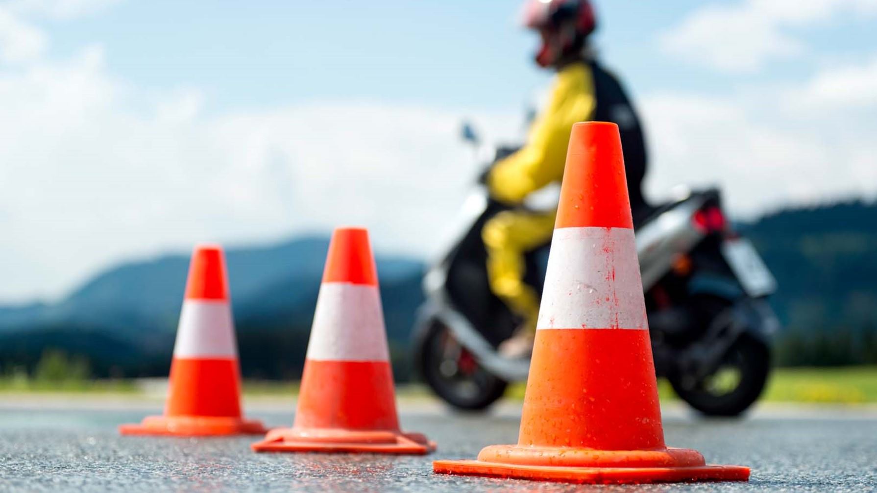 Autoescuela de coche y moto en Barcelona
